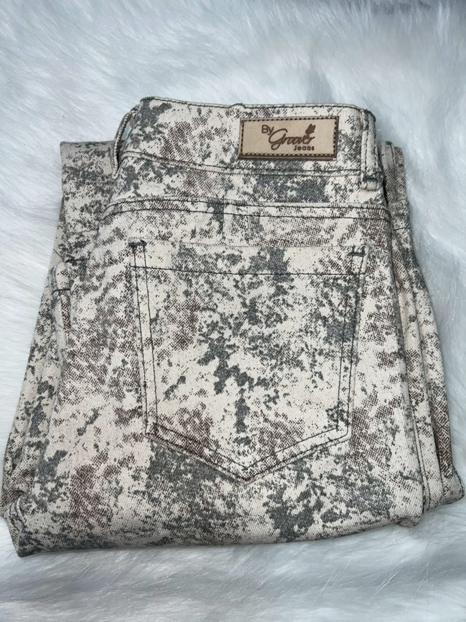 JEAN SEMIRRÍGIDO MARMOLEADO CAMO DESERT