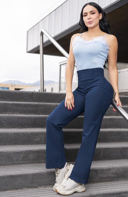 Pantalón Chambray Ref. 690 – Cintura Resortada, Bota Recta | By Groover Jeans